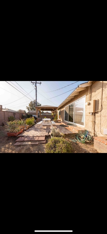 Building Photo - 1212 W Elm Ave