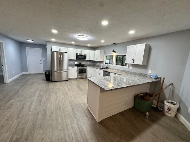 Foto del edificio - 128 Harness Rd