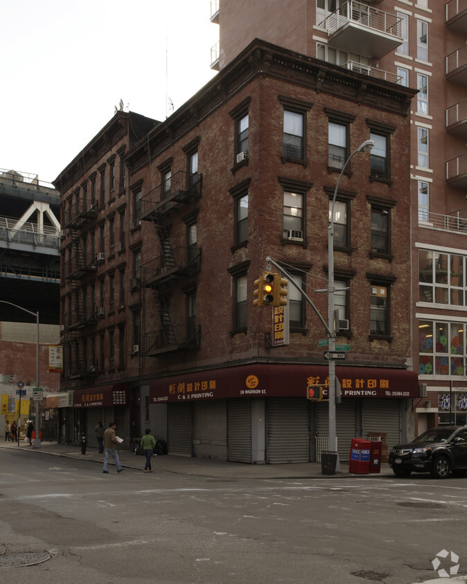 Foto principal - 42 Market St