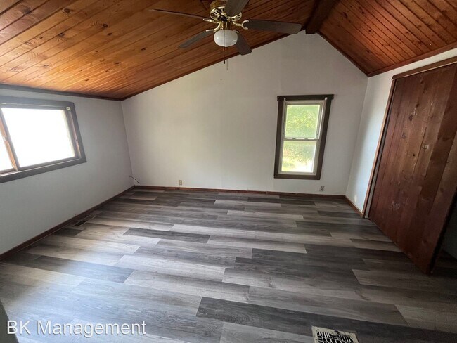Foto del edificio - 3 br, 1 bath House - 1002 Washington Street