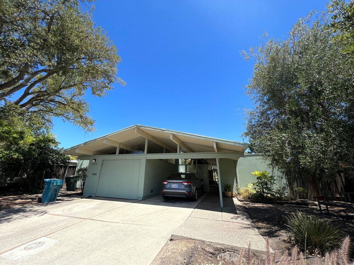 Front entry - 3415 Cork Oak Way