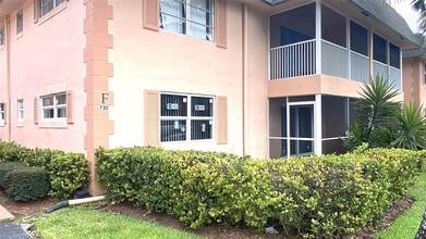 Building Photo - 770 SE 2nd Ave