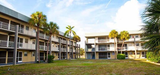 Foto del edificio - 270 Layne Blvd