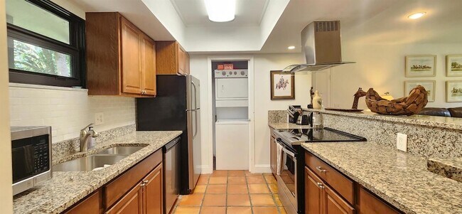 Building Photo - 13334 Polo Club Rd