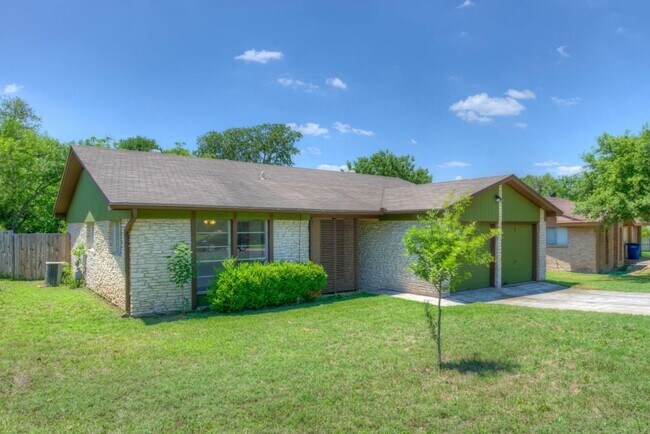 Foto del edificio - 1509 Quail Crest Dr