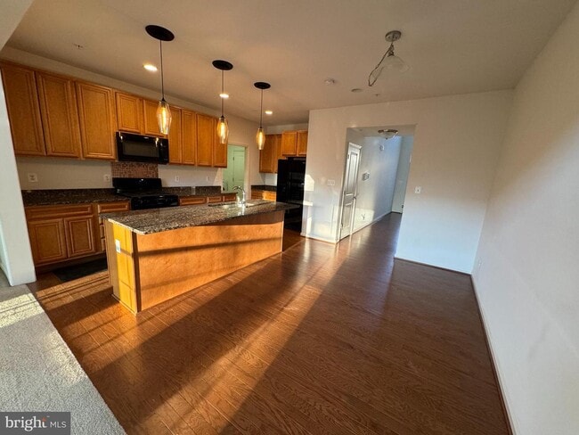 Building Photo - 248 Trails Way