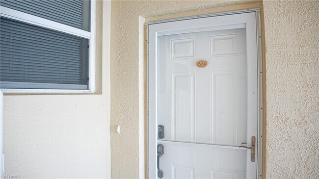 Building Photo - 15360 Bellamar Cir