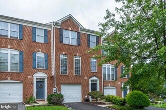 Building Photo - 808 Mericrest Way