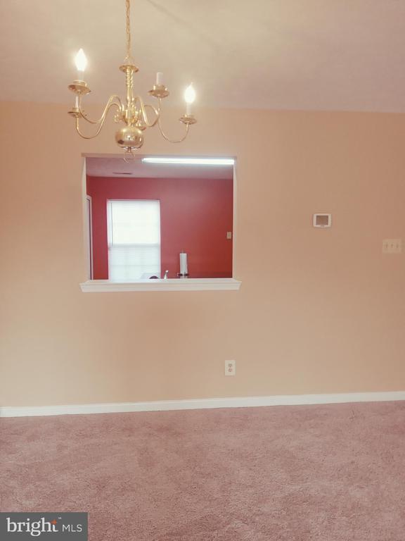 Foto del edificio - 16332 Elkhorn Ln