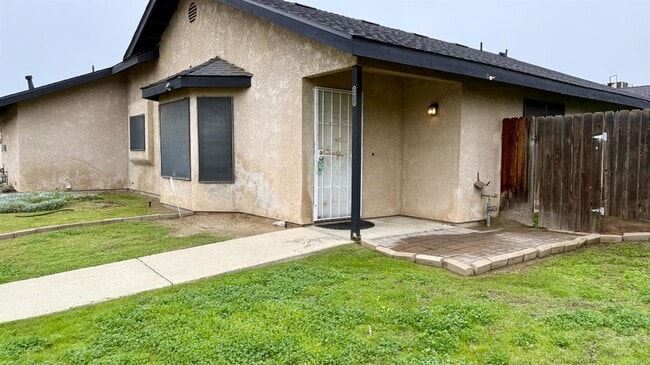 Foto del edificio - 2423 Knowlwood Dr