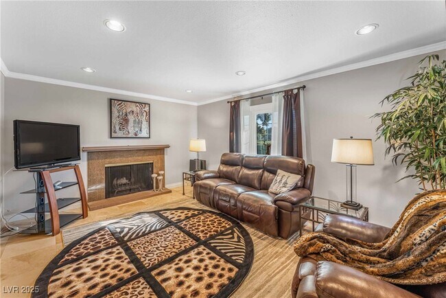 Foto del edificio - 1038 Tam O Shanter