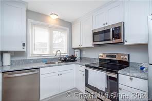 Foto del edificio - 747 N Main St