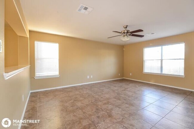 Building Photo - 5018 Fountain Hill, San Antonio, TX 78244
