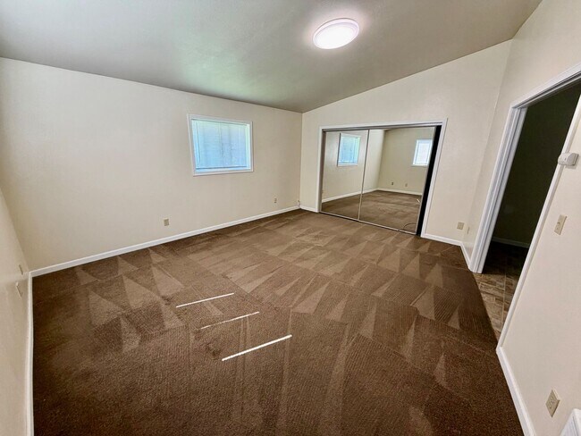 Foto del edificio - 1004-1010 24th Avenue SE