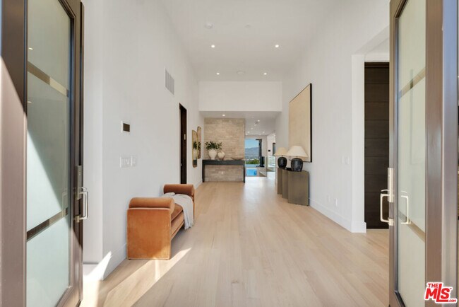 Building Photo - 3116 Elvido Dr