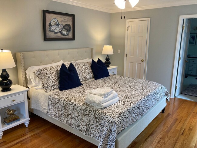 Foto del edificio - Sullivan's Island Charmer-Fully Furnished