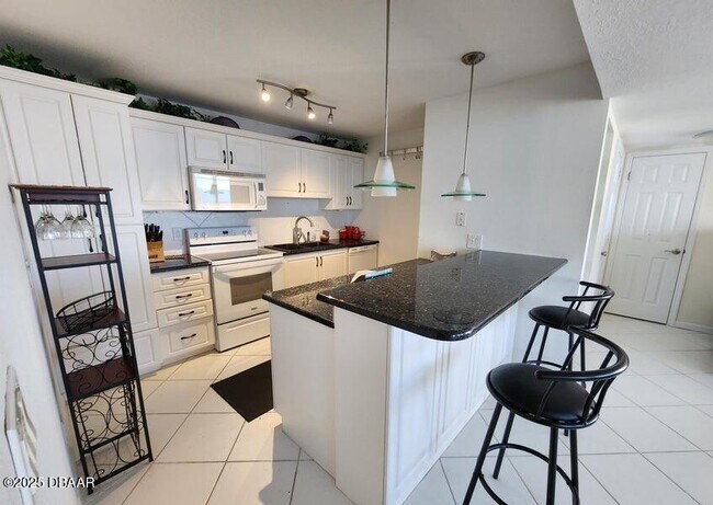 Foto del edificio - 2828 N Atlantic Ave