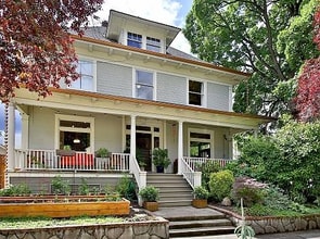 Building Photo - 2023 NE 8th Ave