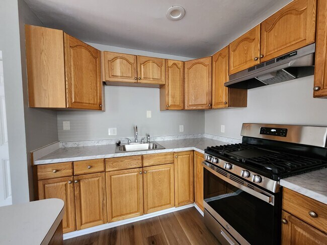 Foto del edificio - 425 Huntington St