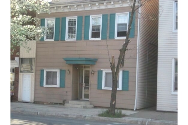 Primary Photo - 120 W Main St