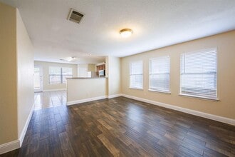 Building Photo - 3300 Etheredge Dr