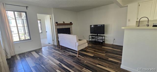 Foto del edificio - 4791 White Rock Cir