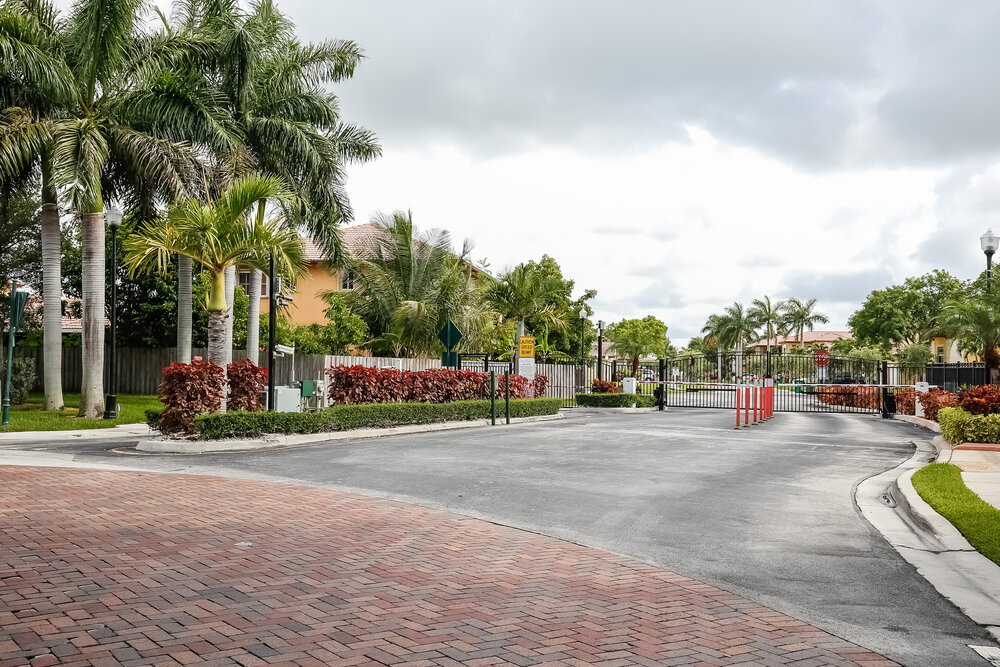 Foto principal - 1260 NE 42nd Ave