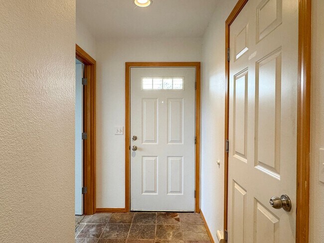 Foto del edificio - Updated 3 Bed, 2.5 Bath Pinehurst Townhome...