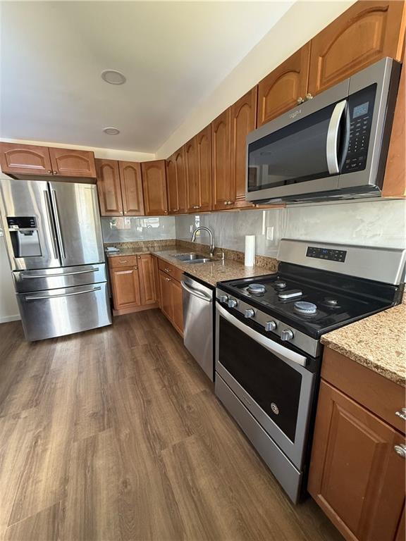 Building Photo - 207 Dongan Hills Ave