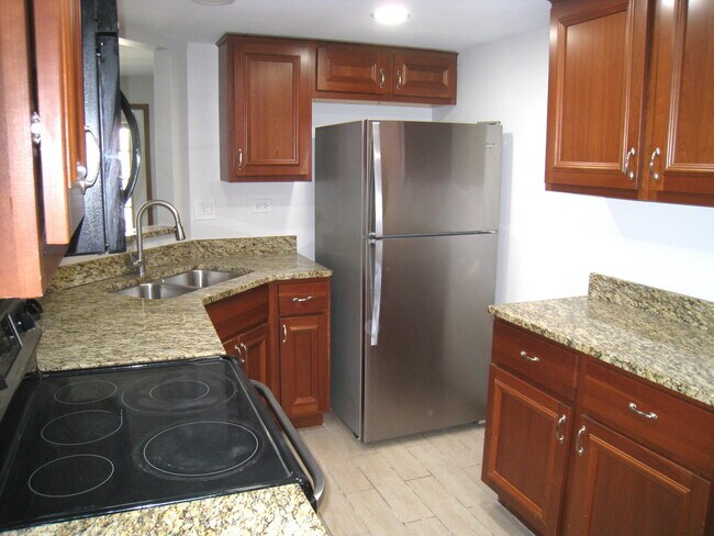 Foto del edificio - 1235 Harding Ave