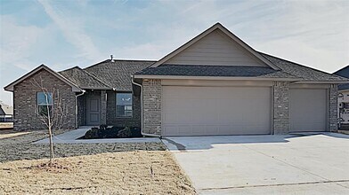Building Photo - 10704 Mountain Fork Dr