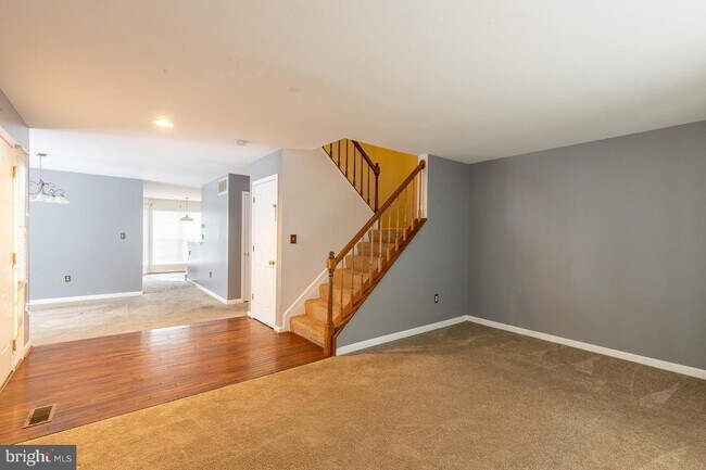Building Photo - 21 Windy Meadow Ct