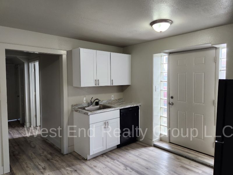 Photo - 105 South Harriet Avenue, #1