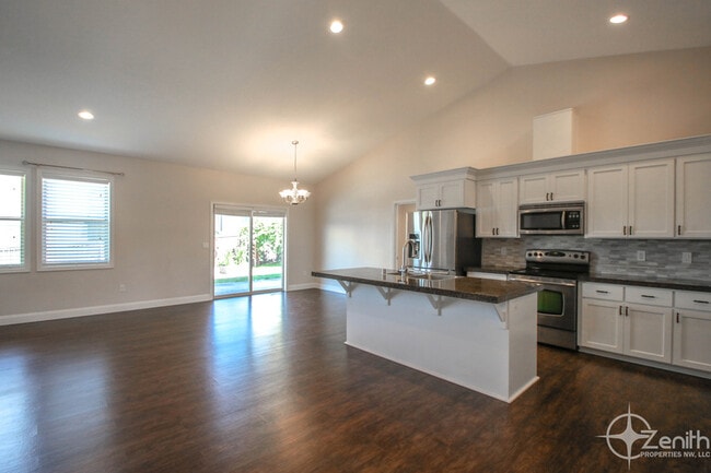 Photo - 10800 NE 104th Cir House