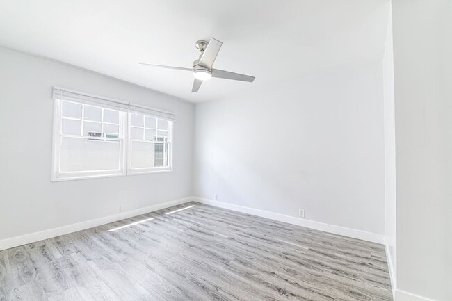 Building Photo - 241 Bonito Ave
