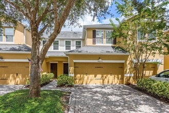 Building Photo - 14235 Desert Haven St