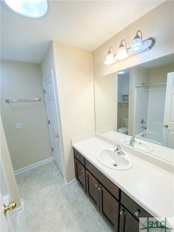 Foto del edificio - 139 Fire Thorn Ln