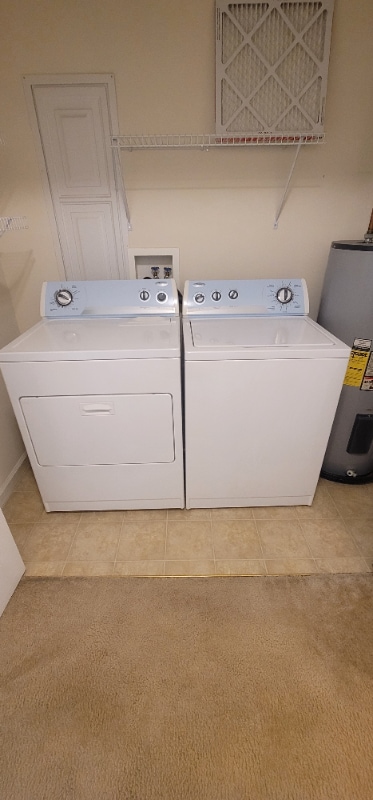 Foto del edificio - 1908 Heather Lea Dr