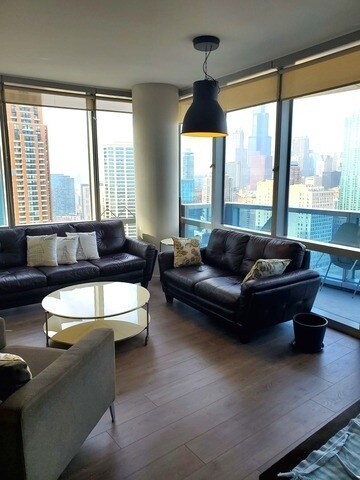 Foto del edificio - 1211 S Prairie Ave