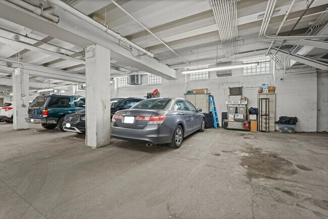 Foto del edificio - 2735 W Armitage Ave