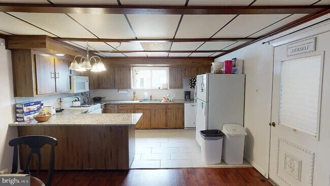 Foto del edificio - 415 E Flora St