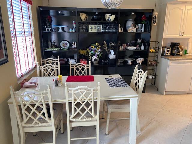 Foto del edificio - 4042 Exeter C