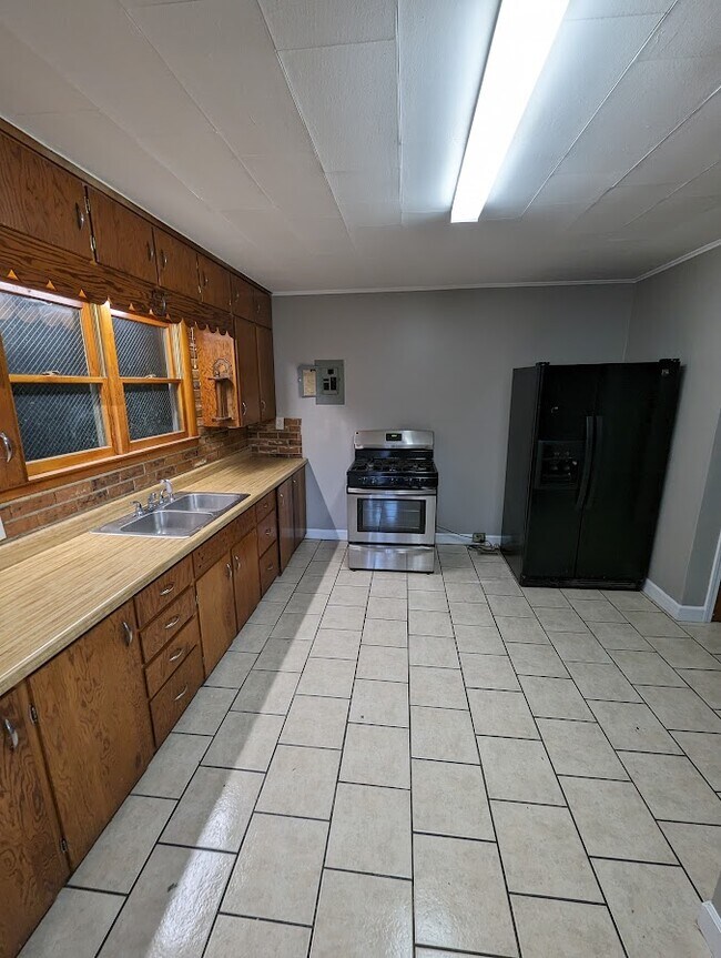 Foto del edificio - 403 E 21st St
