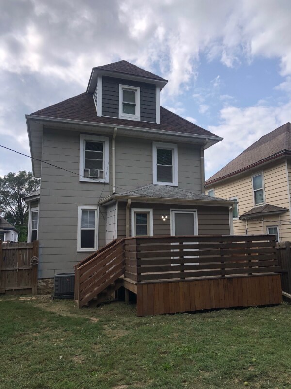 Building Photo - 319 N 19 St