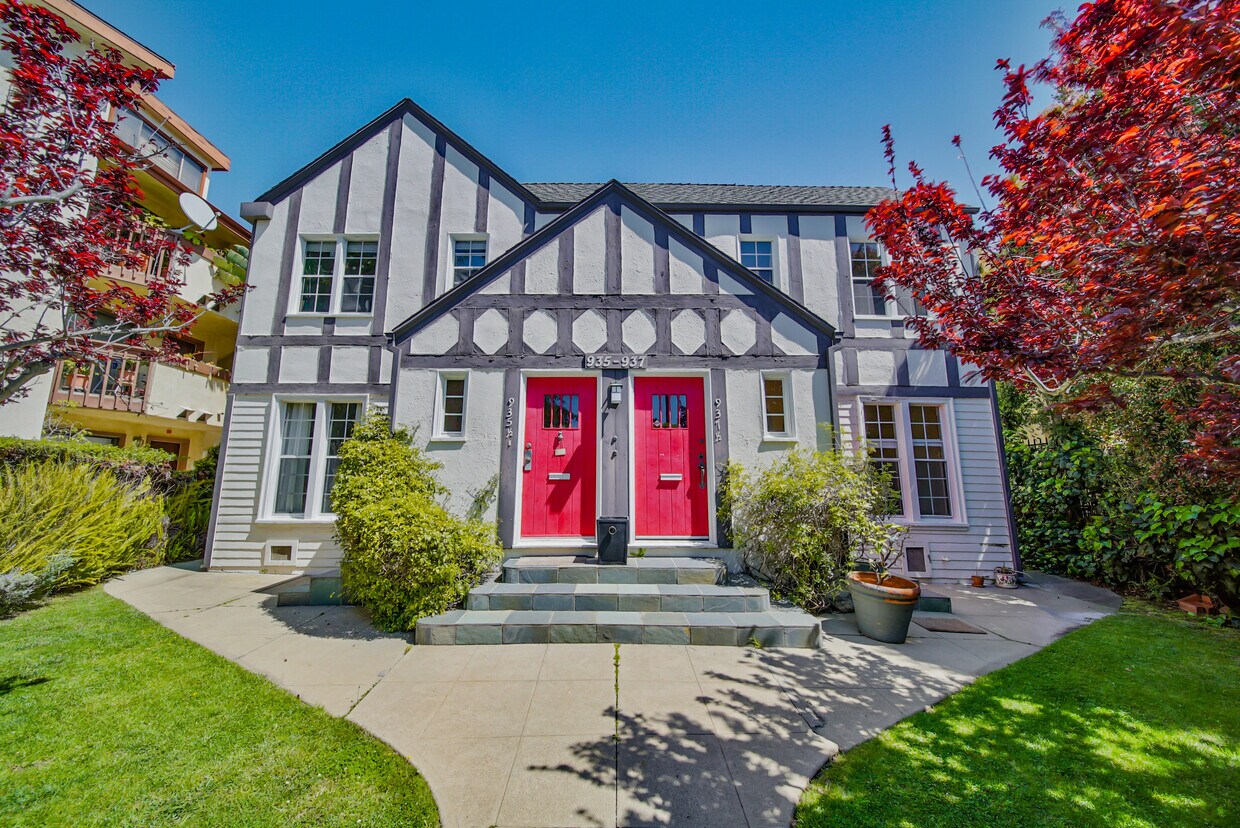 Primary Photo - 937 9th St