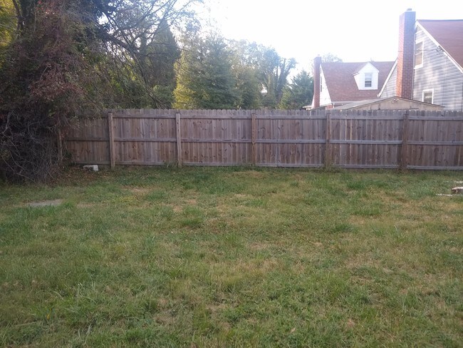 Building Photo - 5810 Highgate Dr