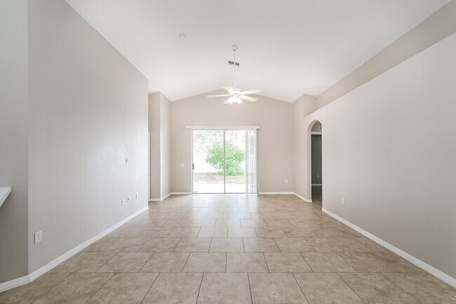 Building Photo - 11117 Lake Lanier Dr