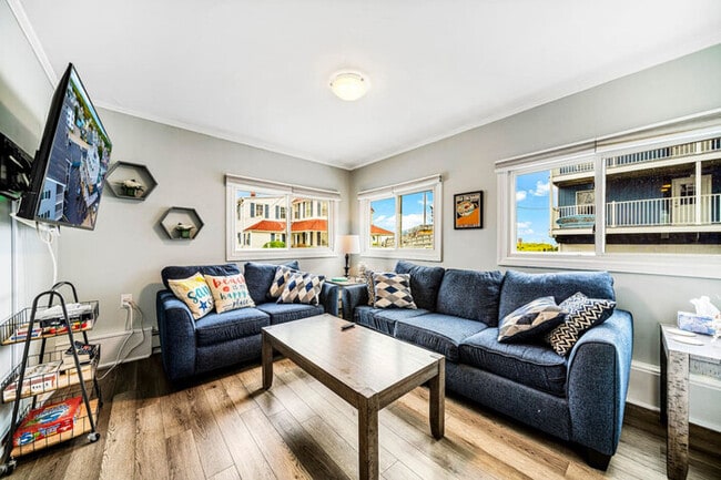 Building Photo - Beachside Retreat | Steps to Surf | Coasta...