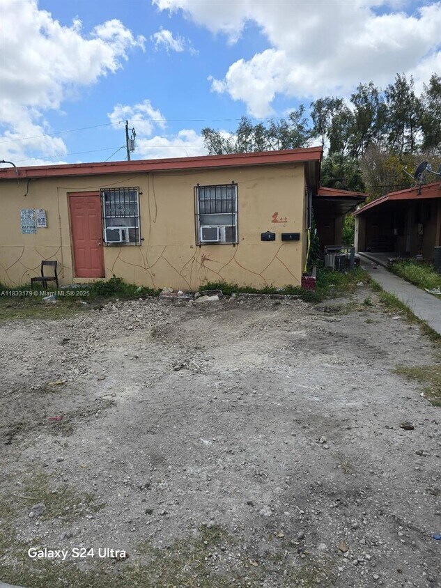 Primary Photo - 1414 NW 2nd Ave