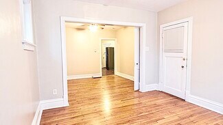 Building Photo - 4967 Lindenwood Ave